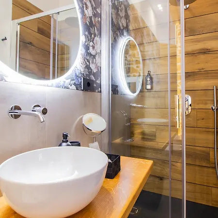 La Rajola Apartman *